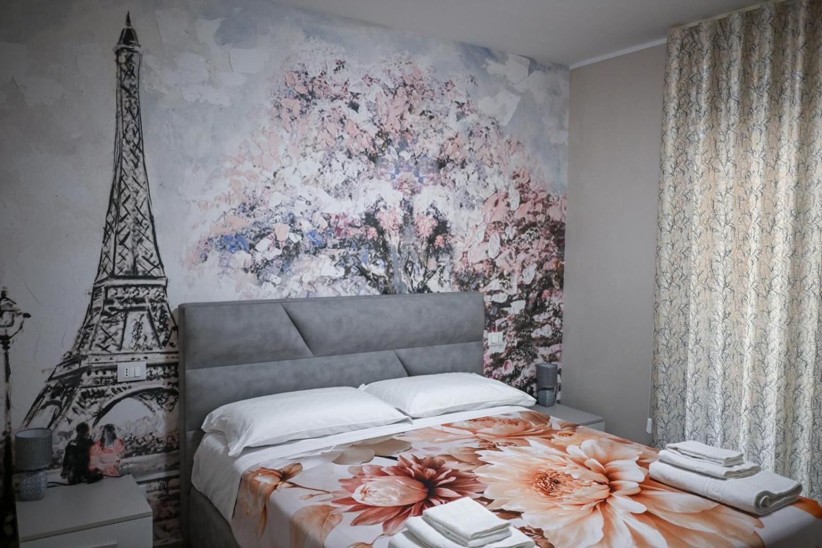 ريجّو دي كالابريا The Paris Rooms B&B المظهر الخارجي الصورة